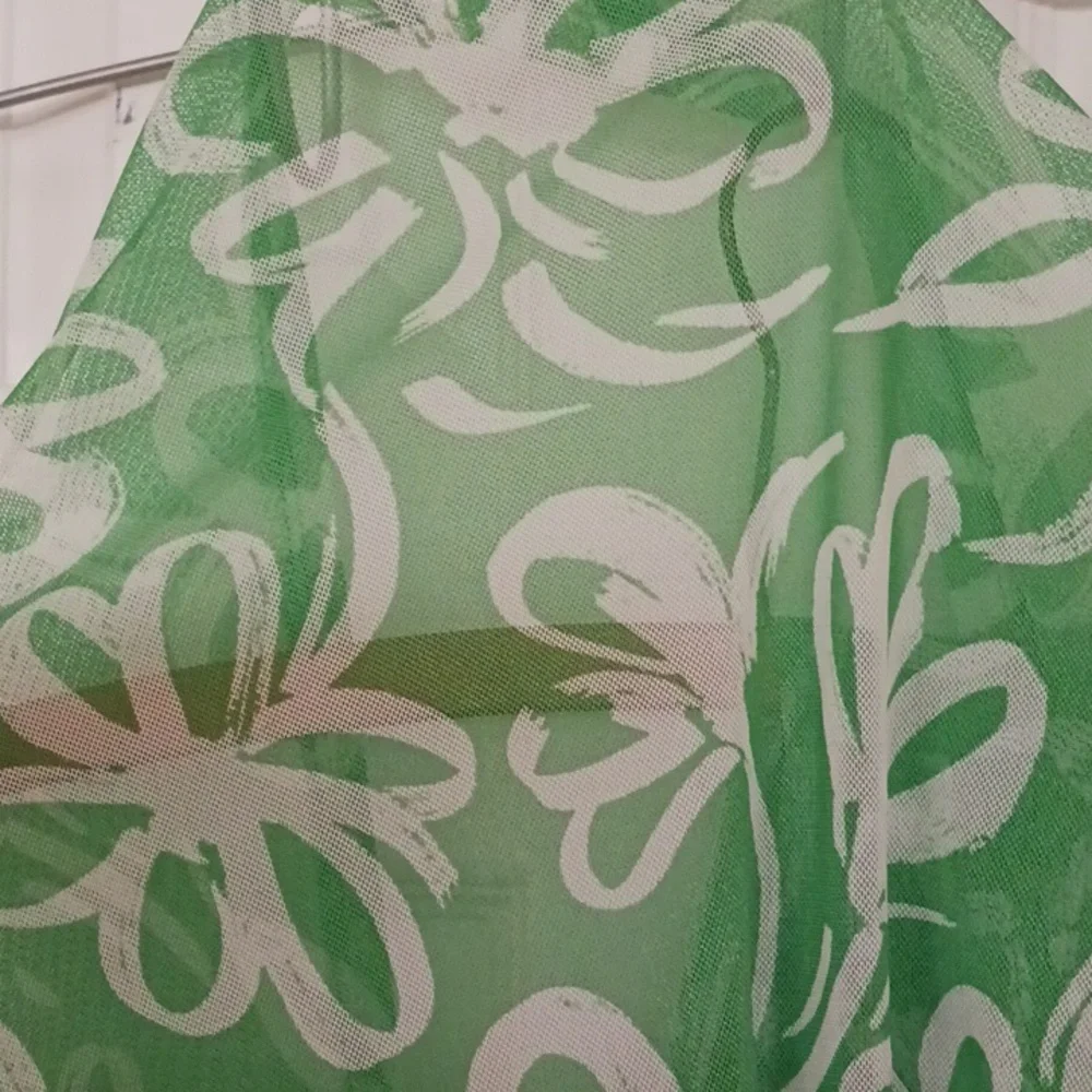 BRIGHT GREEN BLOUSE L NWT JUNIPER & LIME - Picture 7 of 8